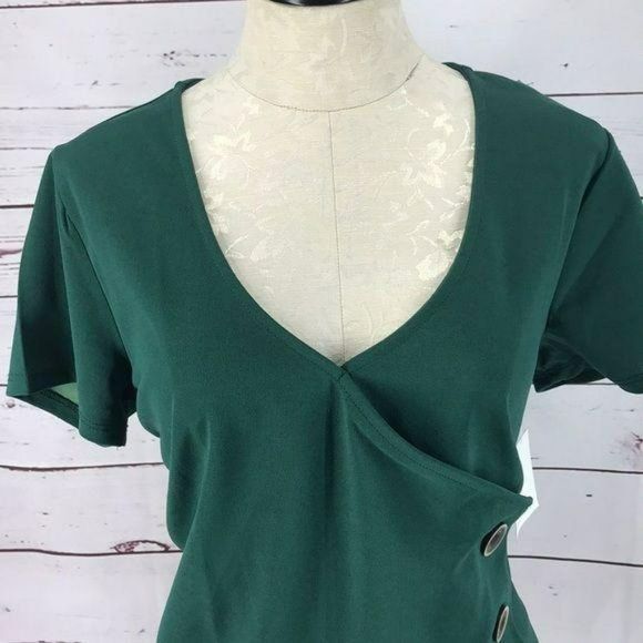 New And Next Womans Young Contemporary‎ Vneck Business Office Green Blouse Large - Picture 7 of 7